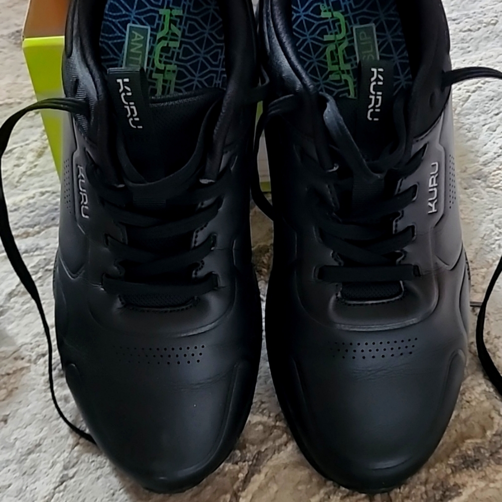 Kuru Men's shift 9.5